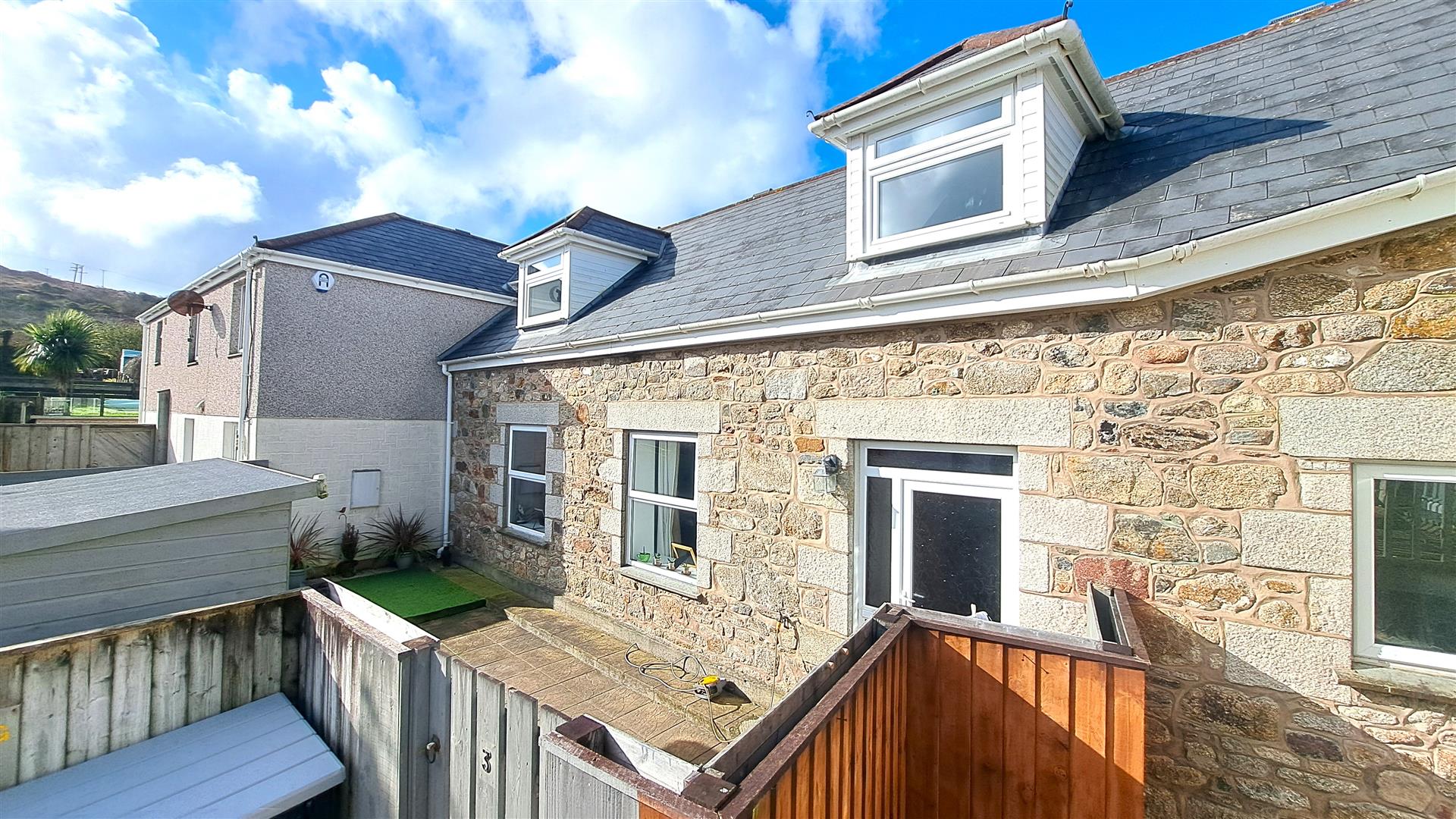 3 bedroom property for sale in Globe Square, Carnkie, Redruth Default
